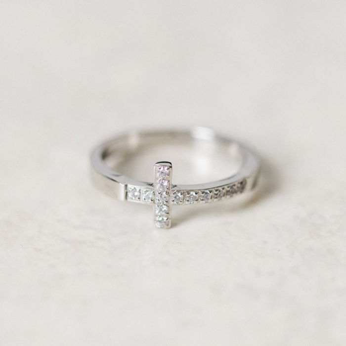 Personalized Sideways Cross Ring - EngraveCo